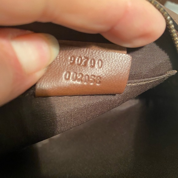 Gucci GG Canvas Round Crossbody W/Certificate of Authenticity - Picture 13 of 14
